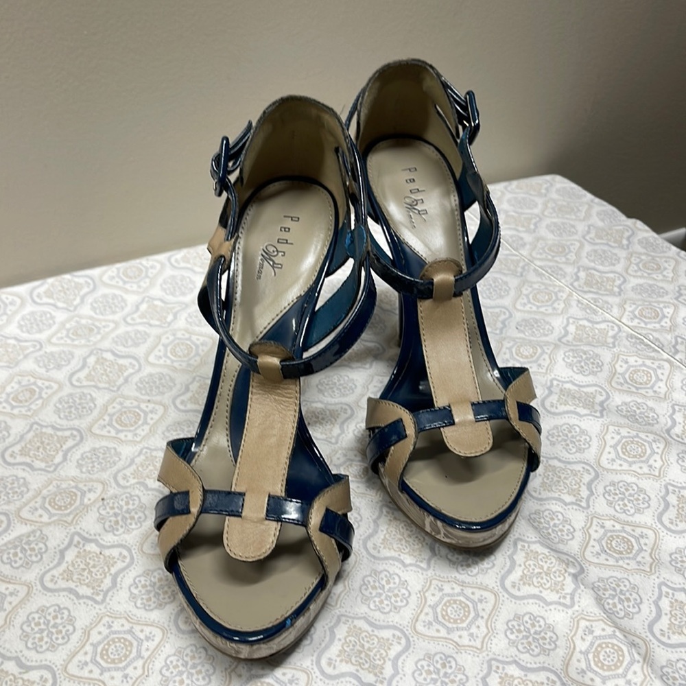 Gorgeous heels!